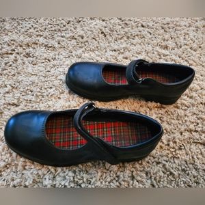 Black Schoolgirl shoes size 7